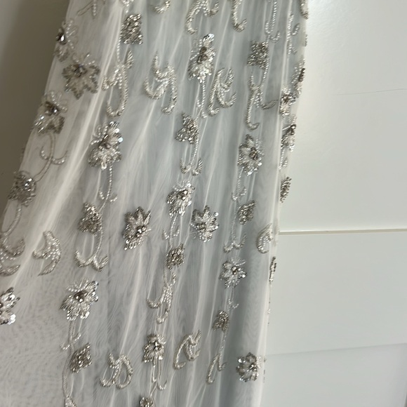 Lotus Threads beaded gown - Picture 3 of 7